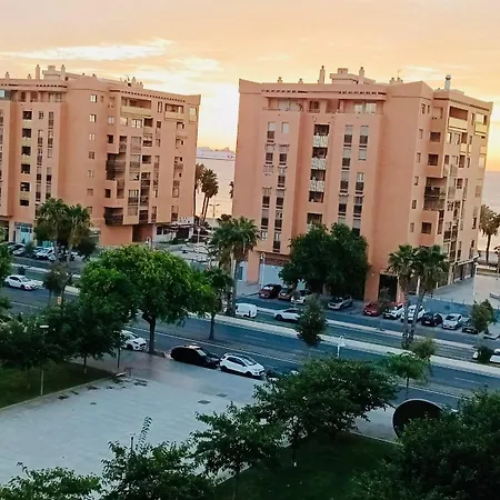 Apartment Ideal Con Vistas Y Parking Malaga