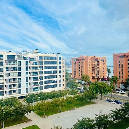 Ideal Con Vistas Y Parking Malaga